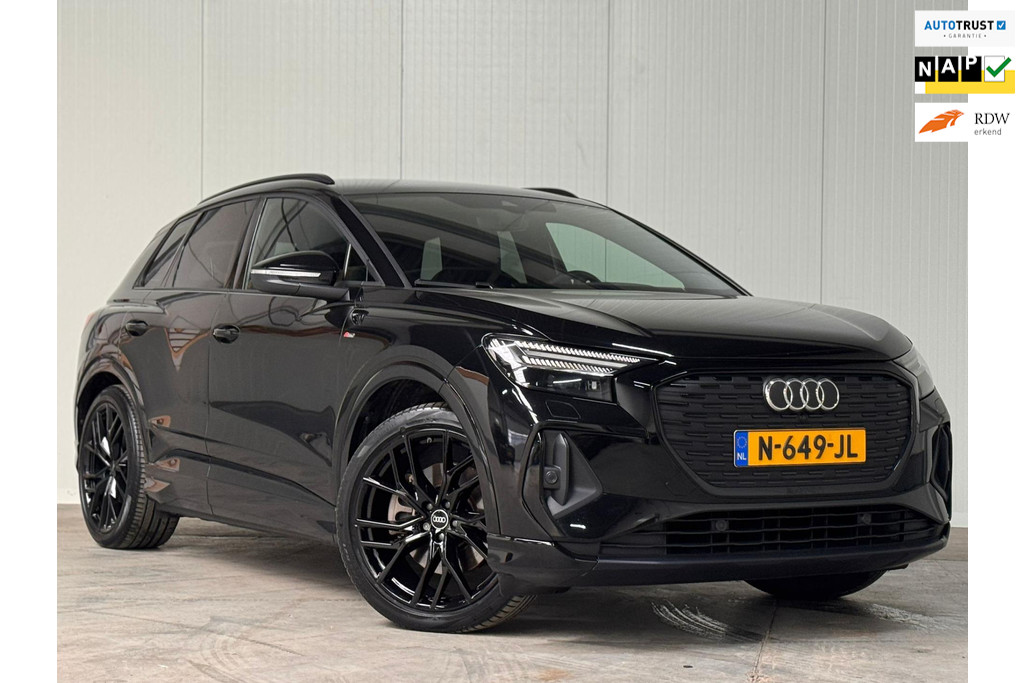 Audi Q4 e-tron 40 S-LINE Competition 77 kWh l MATRIX l CAMERA l SFEER l ADAPT.CRUISE l CARPLAYORG.NL l DEALER OND 50660763-0.jpg | Meerauto.nl
