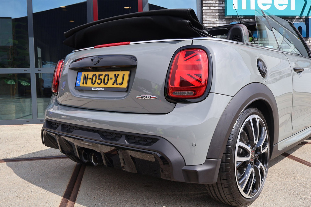 MINI Cooper Cabrio 2.0 231pk John Works JCW VOL! HUD l H/K l SCHAALSTOELEN l CAMERA l KEYLESS l ADAPT.CRUISE l CARPLAY l SFEER 55058060-26.jpg | Meerauto.nl