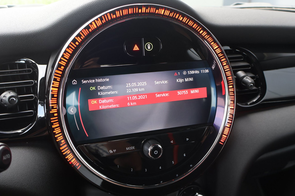 MINI Cooper Cabrio 2.0 231pk John Works JCW VOL! HUD l H/K l SCHAALSTOELEN l CAMERA l KEYLESS l ADAPT.CRUISE l CARPLAY l SFEER 55058060-27.jpg | Meerauto.nl